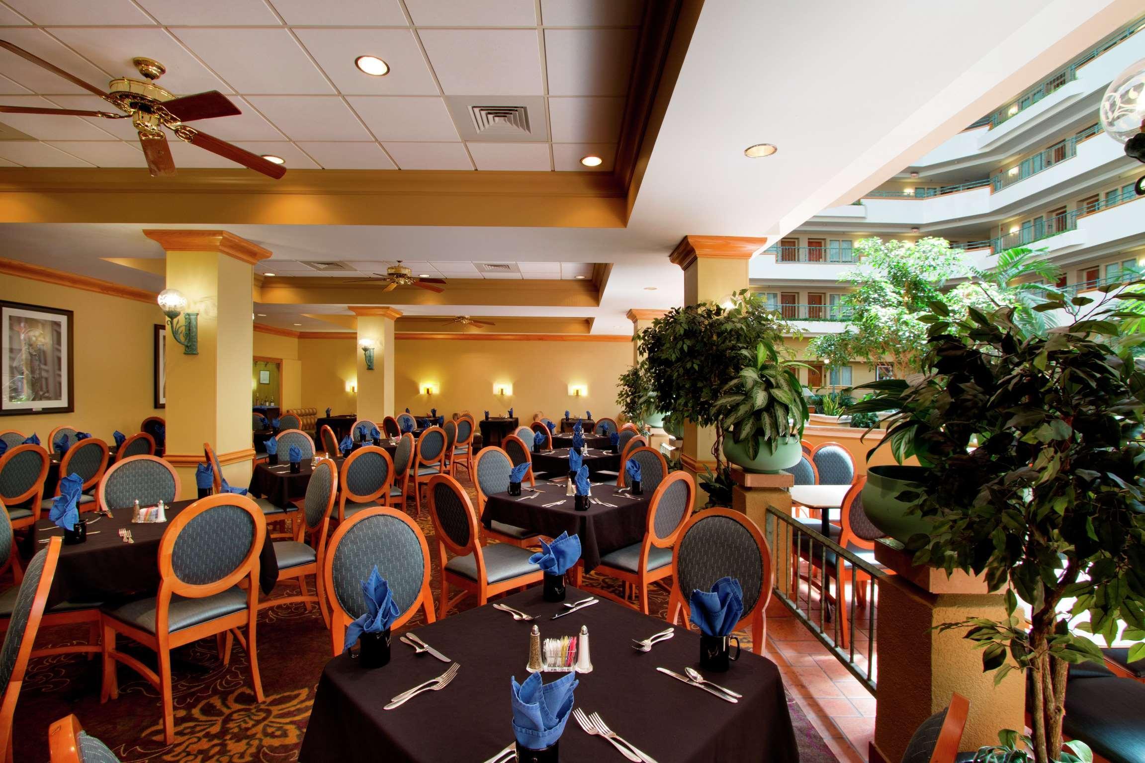 Embassy Suites By Hilton Greensboro Airport Kültér fotó