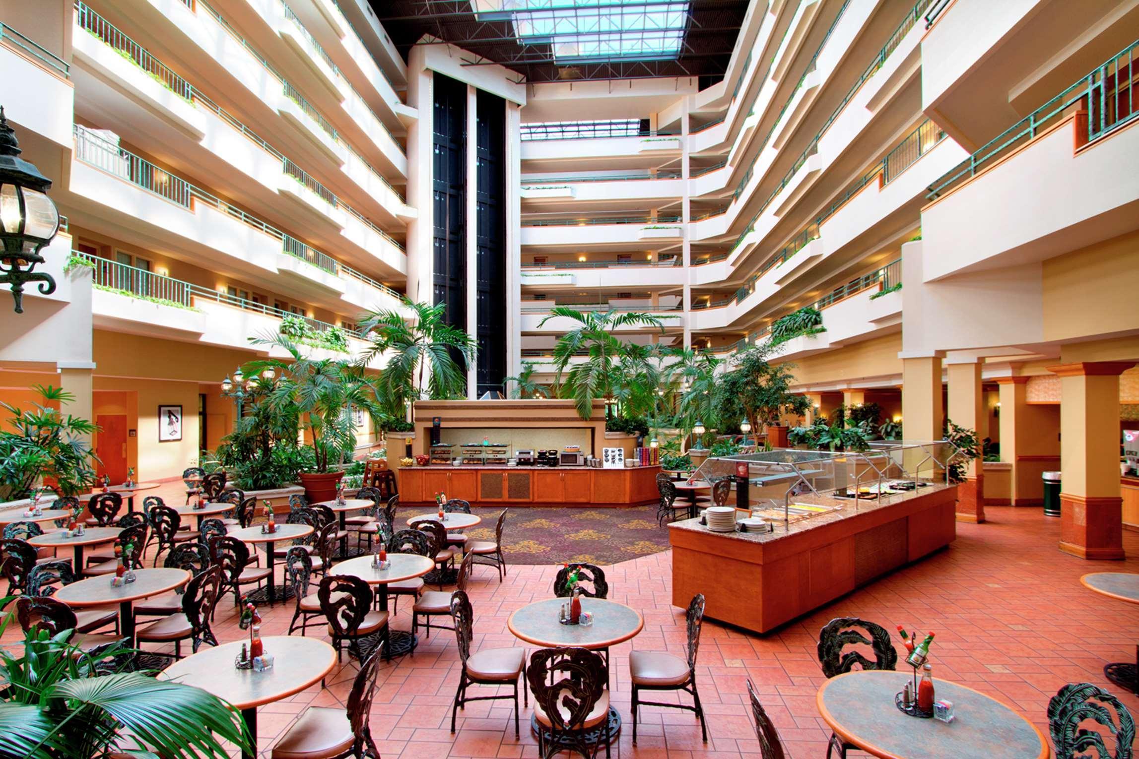 Embassy Suites By Hilton Greensboro Airport Kültér fotó