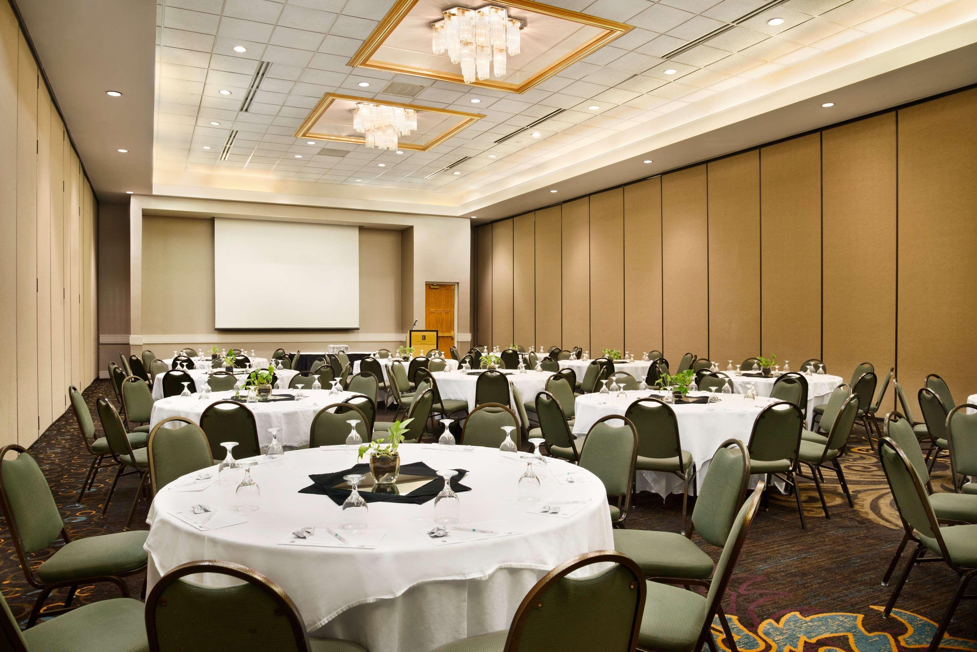 Embassy Suites By Hilton Greensboro Airport Kültér fotó