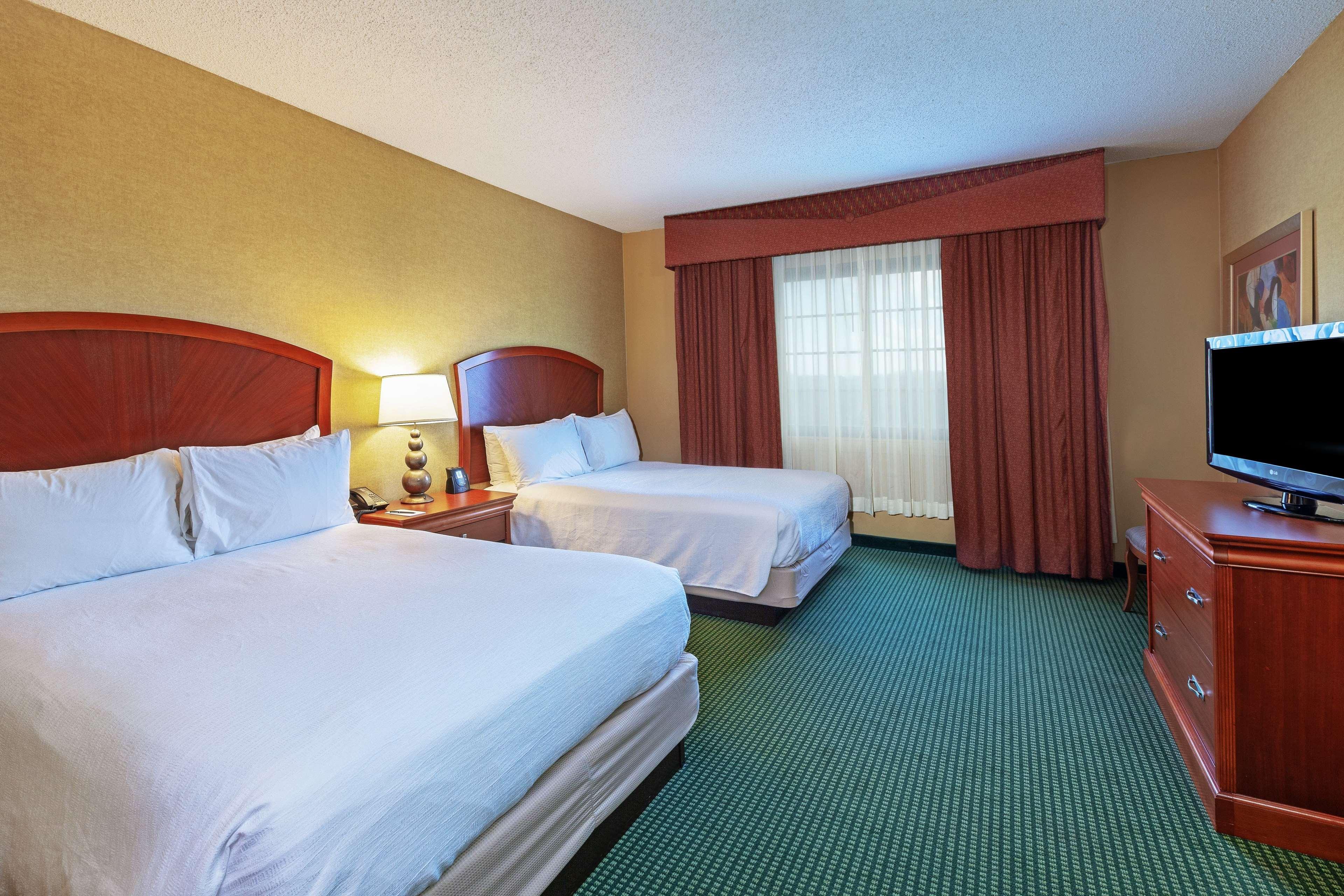 Embassy Suites By Hilton Greensboro Airport Kültér fotó