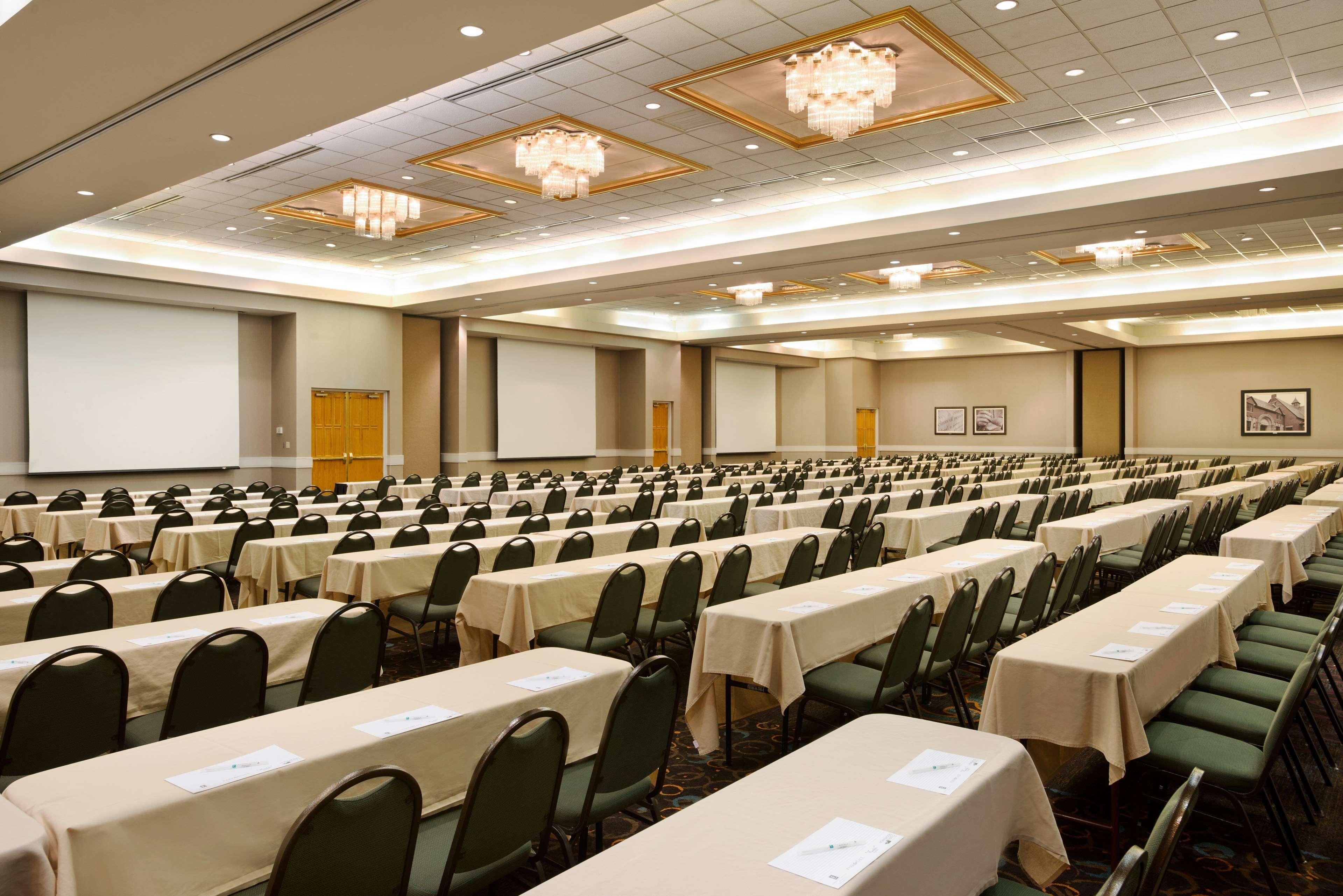 Embassy Suites By Hilton Greensboro Airport Kültér fotó