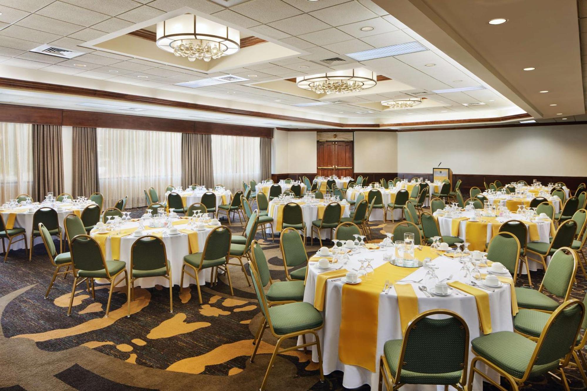 Embassy Suites By Hilton Greensboro Airport Kültér fotó